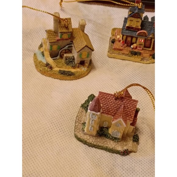 Liberty Falls Christmas Tree Ornament Set 6 Hand Painted L01 Vintage 90s - Picture 2 of 10